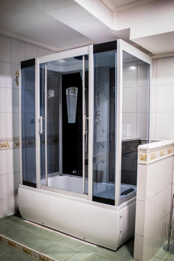 Hubert Varga Komarno Ngoại thất bức ảnh